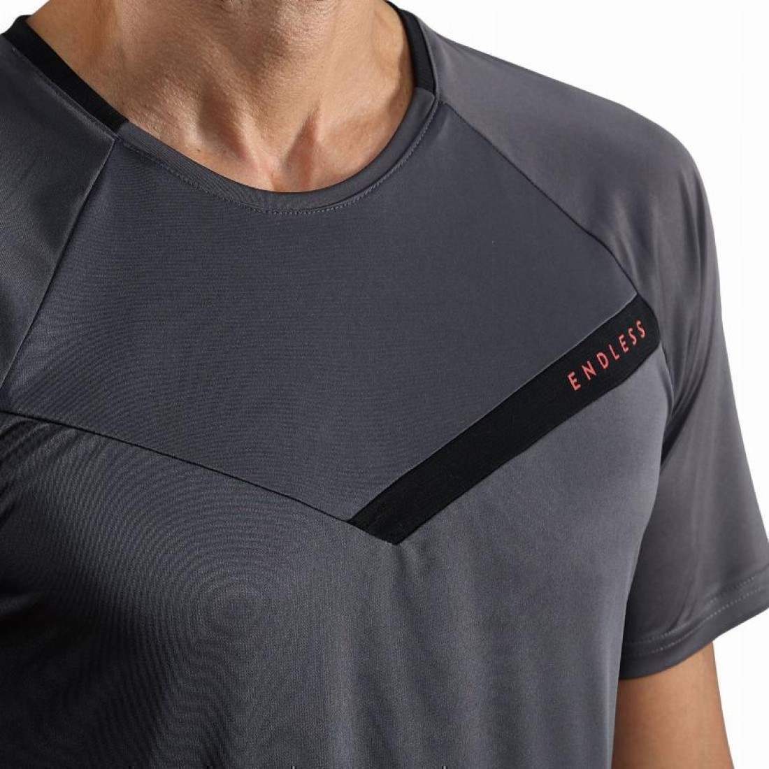 Camiseta Endless Tracer Titanium