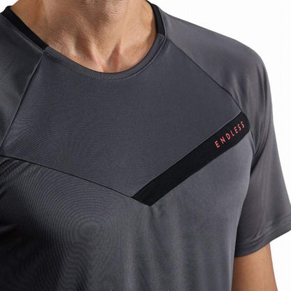 Camiseta Endless Tracer Titanium